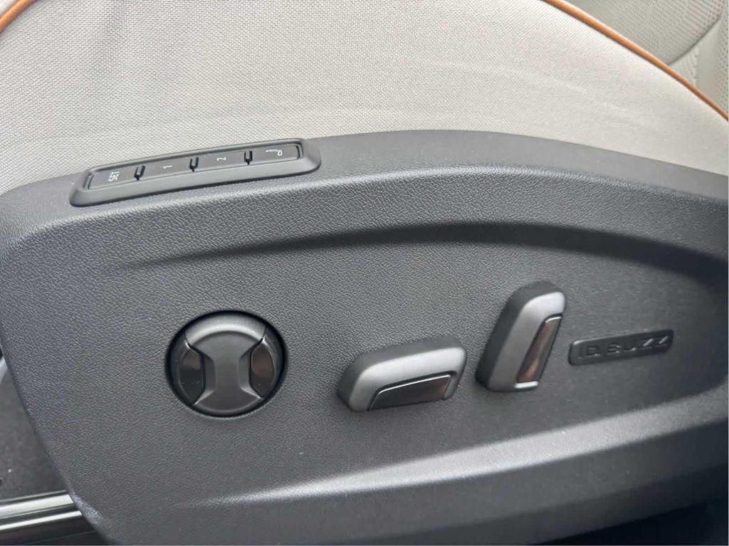 new 2025 Volkswagen ID. Buzz car, priced at $72,495