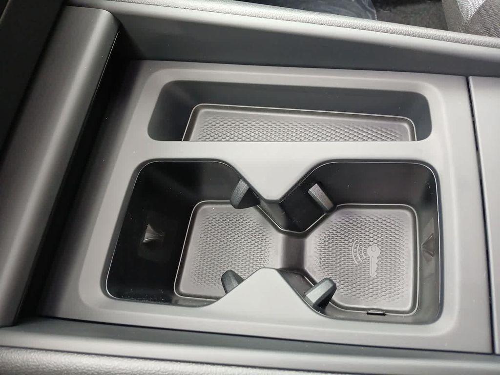 new 2025 Volkswagen Tiguan car, priced at $33,076