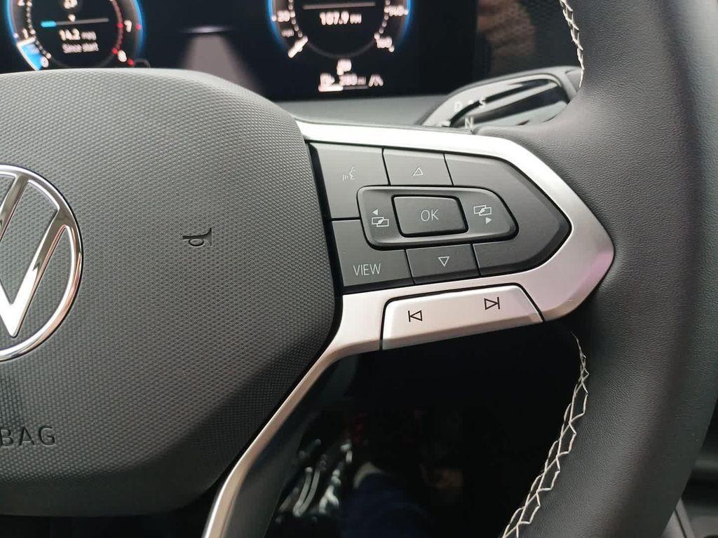 new 2025 Volkswagen Tiguan car, priced at $33,076