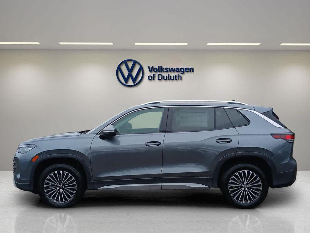 new 2025 Volkswagen Tiguan car, priced at $33,076