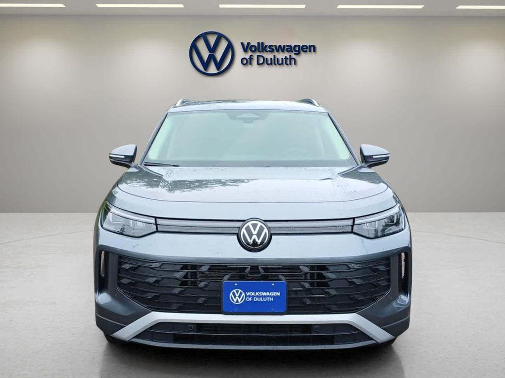 new 2025 Volkswagen Tiguan car, priced at $33,076