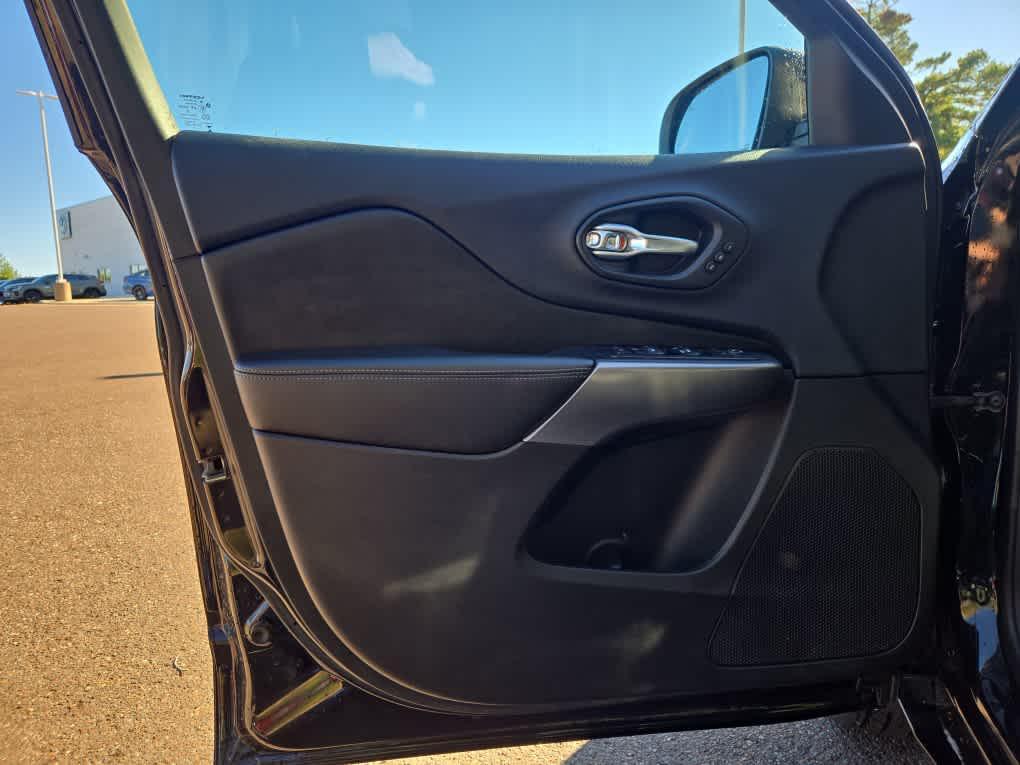 used 2019 Jeep Cherokee car, priced at $20,000