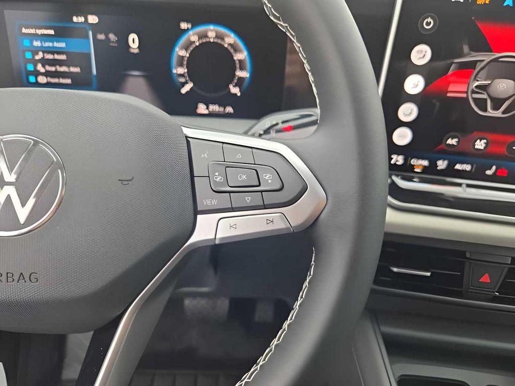 new 2025 Volkswagen Tiguan car, priced at $37,731