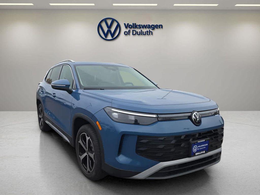 new 2025 Volkswagen Tiguan car, priced at $37,731