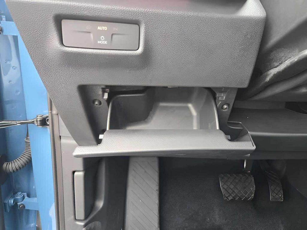 new 2025 Volkswagen Tiguan car, priced at $37,731