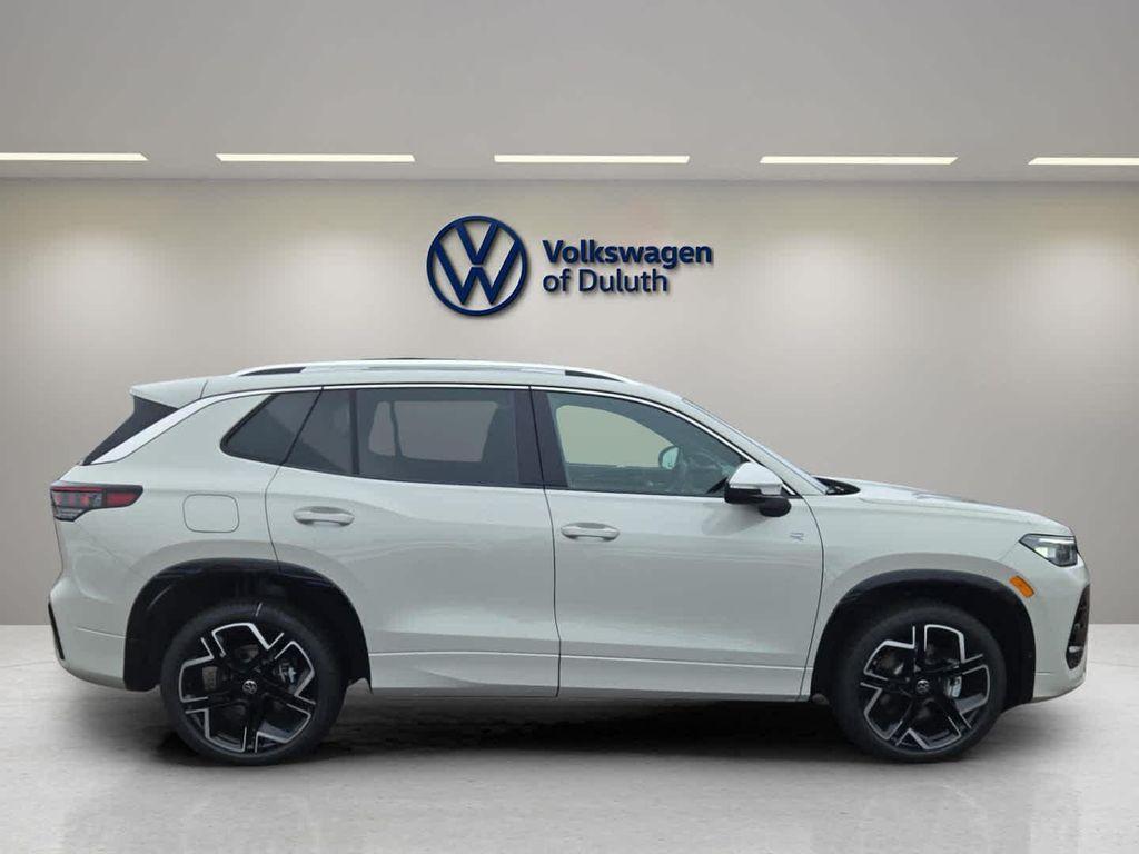 new 2026 Volkswagen Tiguan car, priced at $45,677