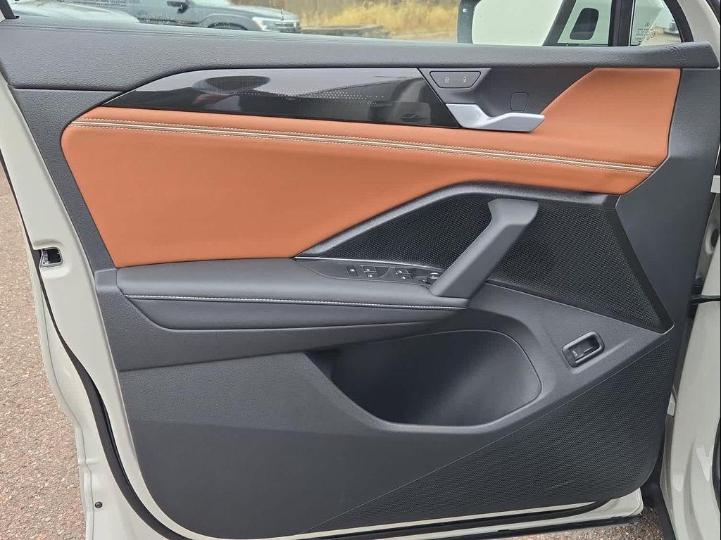 new 2026 Volkswagen Tiguan car, priced at $45,677