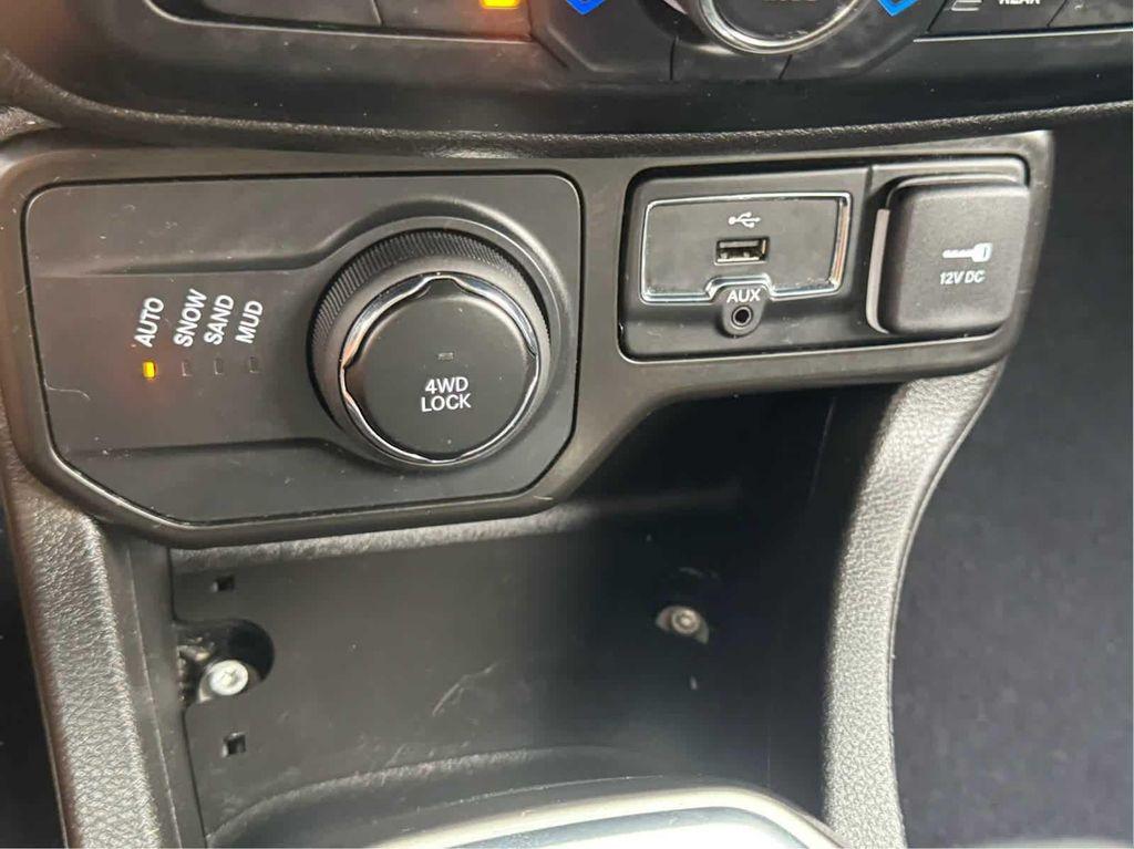 used 2020 Jeep Renegade car, priced at $20,999