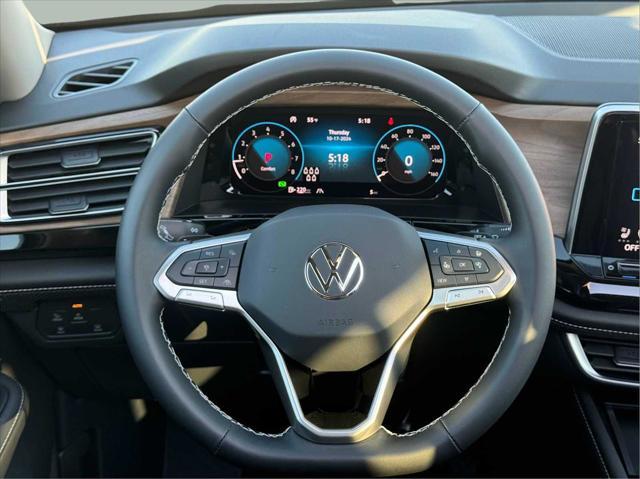 new 2024 Volkswagen Atlas car, priced at $45,302