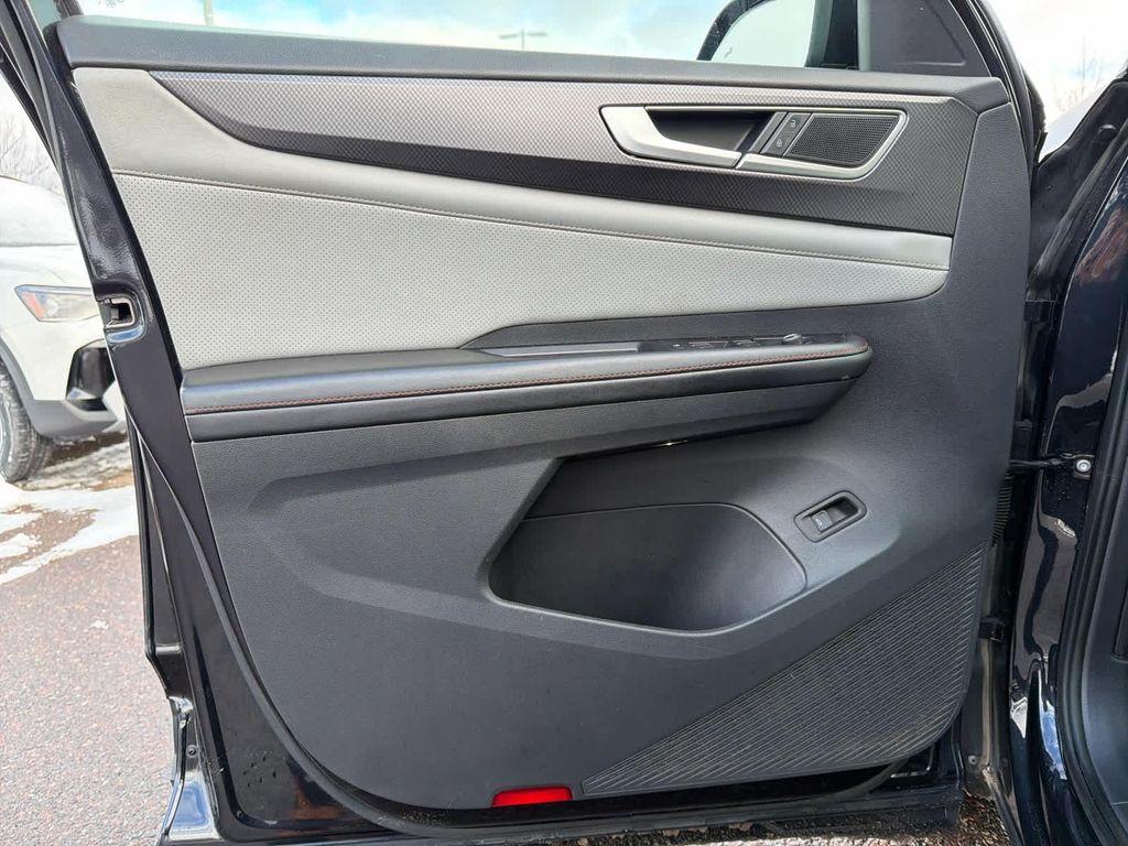 used 2024 Volkswagen Atlas car, priced at $35,000