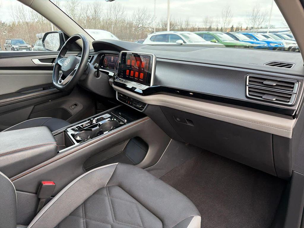 used 2024 Volkswagen Atlas car, priced at $35,000