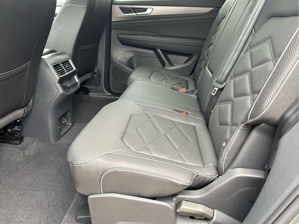 new 2025 Volkswagen Atlas Cross Sport car, priced at $46,305