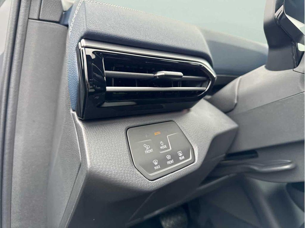 new 2025 Volkswagen ID.4 car, priced at $55,276