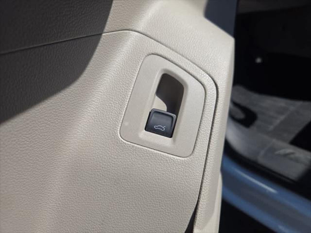 used 2021 Volkswagen Atlas car, priced at $33,999