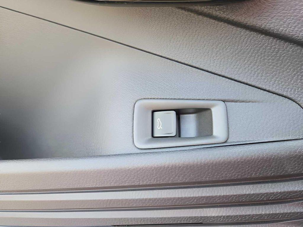 new 2025 Volkswagen ID.4 car, priced at $58,476