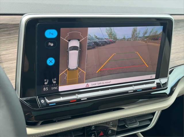 new 2025 Volkswagen Atlas car, priced at $55,560