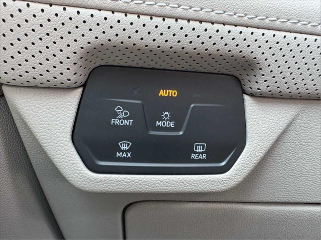 new 2025 Volkswagen Atlas car, priced at $55,560