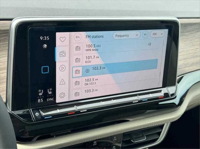 new 2025 Volkswagen Atlas car, priced at $55,560
