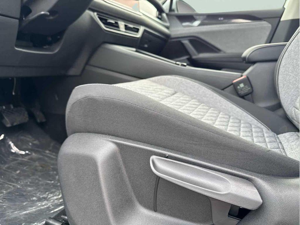 new 2025 Volkswagen Tiguan car, priced at $33,326