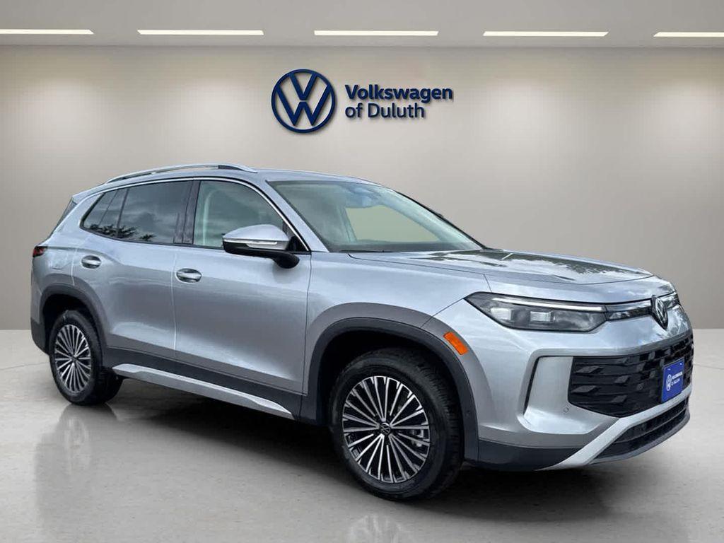 new 2025 Volkswagen Tiguan car, priced at $33,326