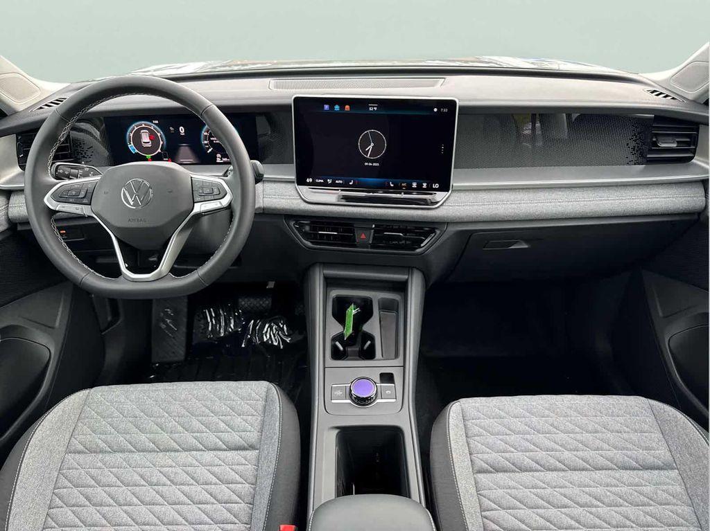new 2025 Volkswagen Tiguan car, priced at $33,326