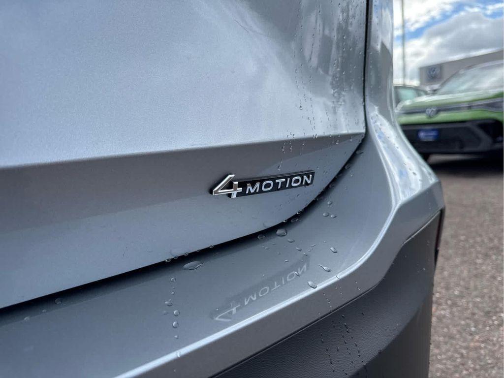 new 2025 Volkswagen Tiguan car, priced at $33,326