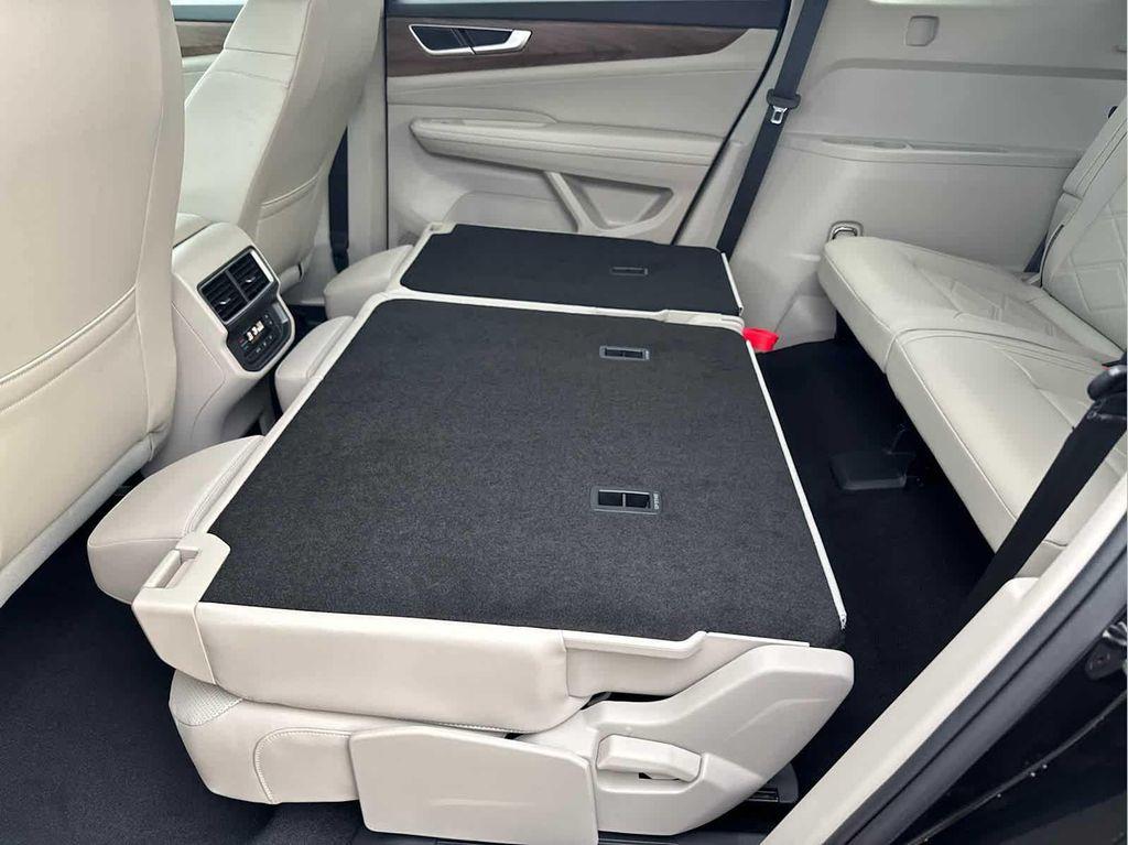 new 2026 Volkswagen Atlas car, priced at $43,803