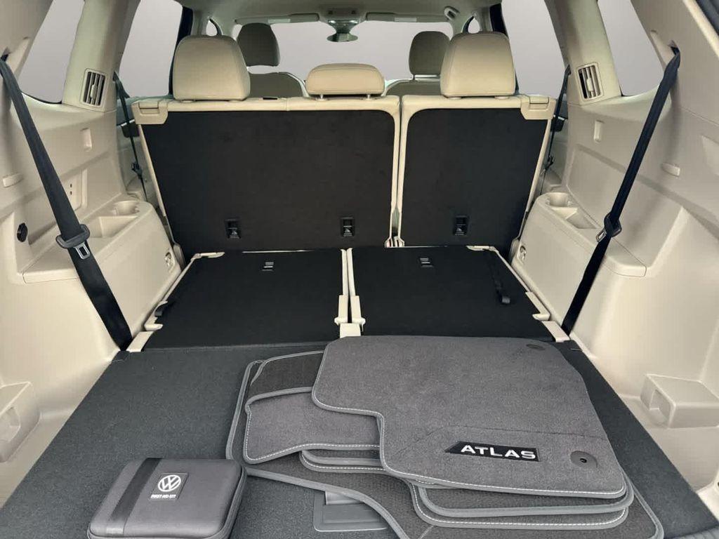 new 2026 Volkswagen Atlas car, priced at $43,803