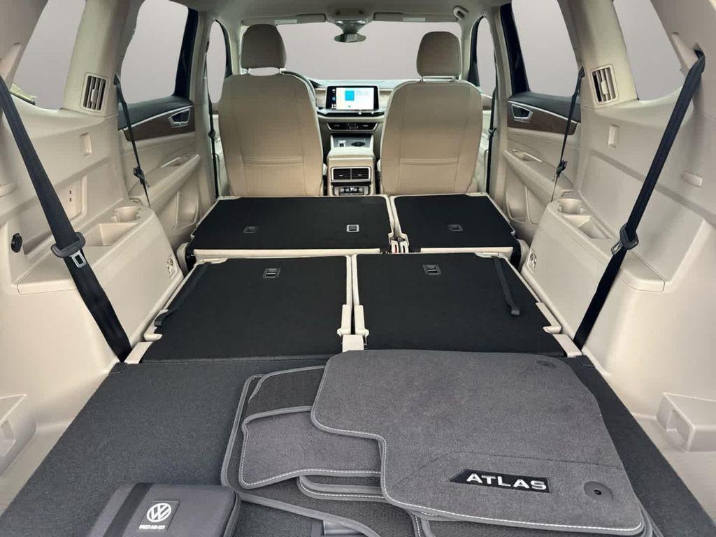 new 2026 Volkswagen Atlas car, priced at $43,803