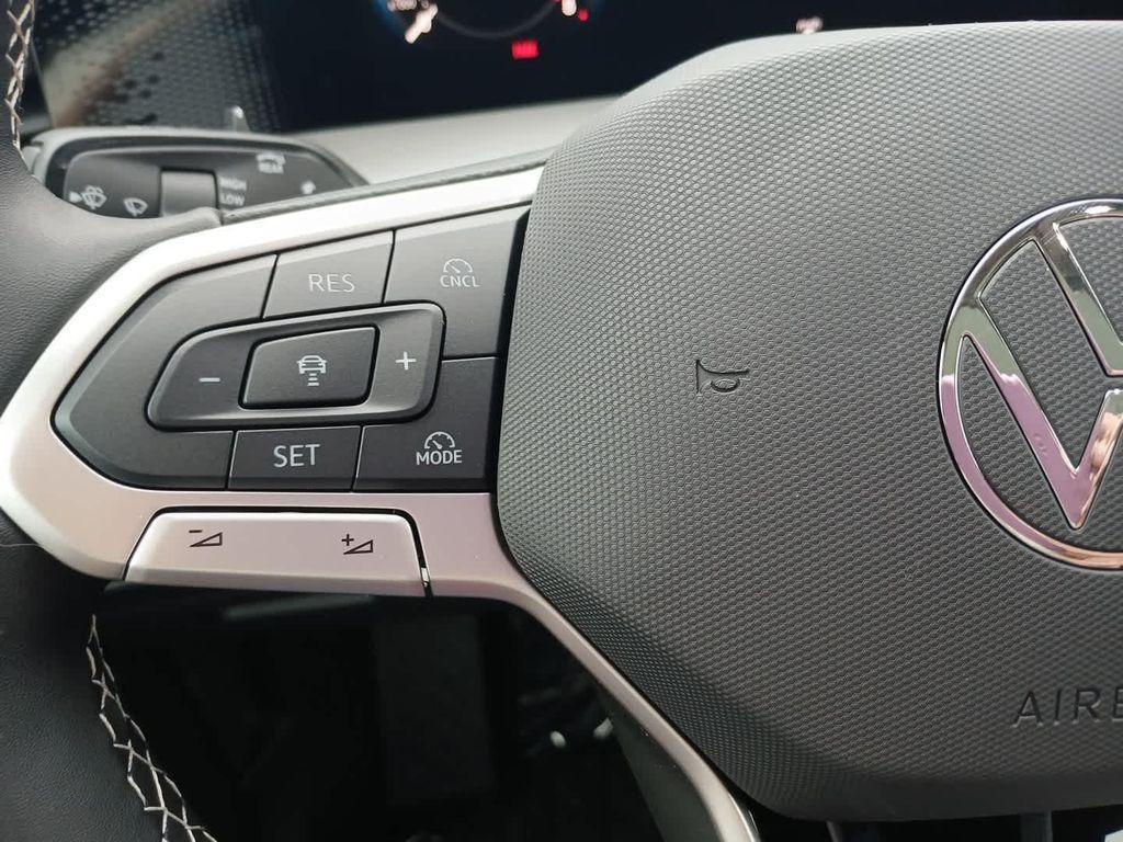 new 2025 Volkswagen Tiguan car, priced at $37,170