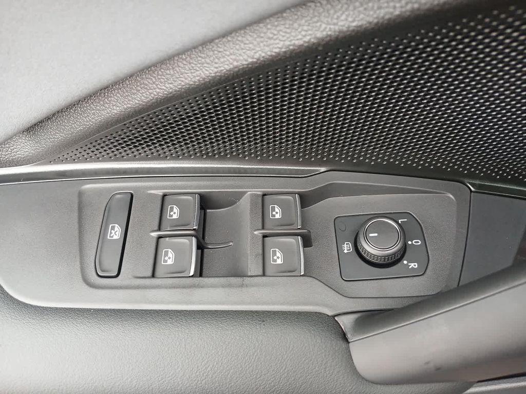 new 2025 Volkswagen Tiguan car, priced at $37,170