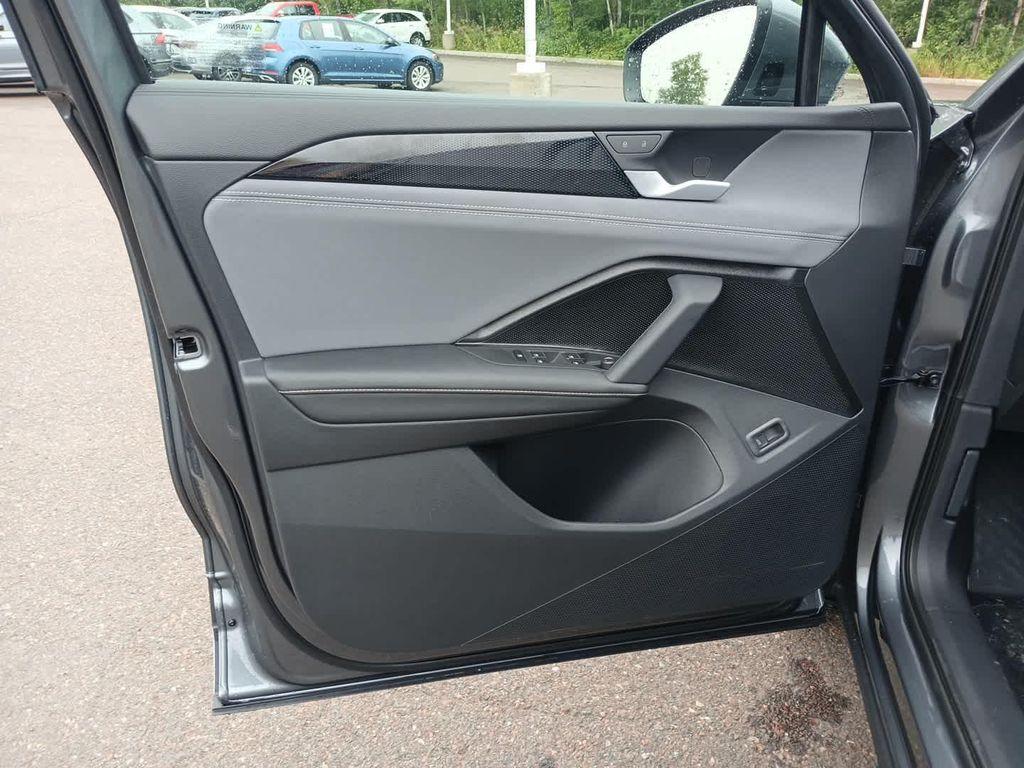 new 2025 Volkswagen Tiguan car, priced at $37,170