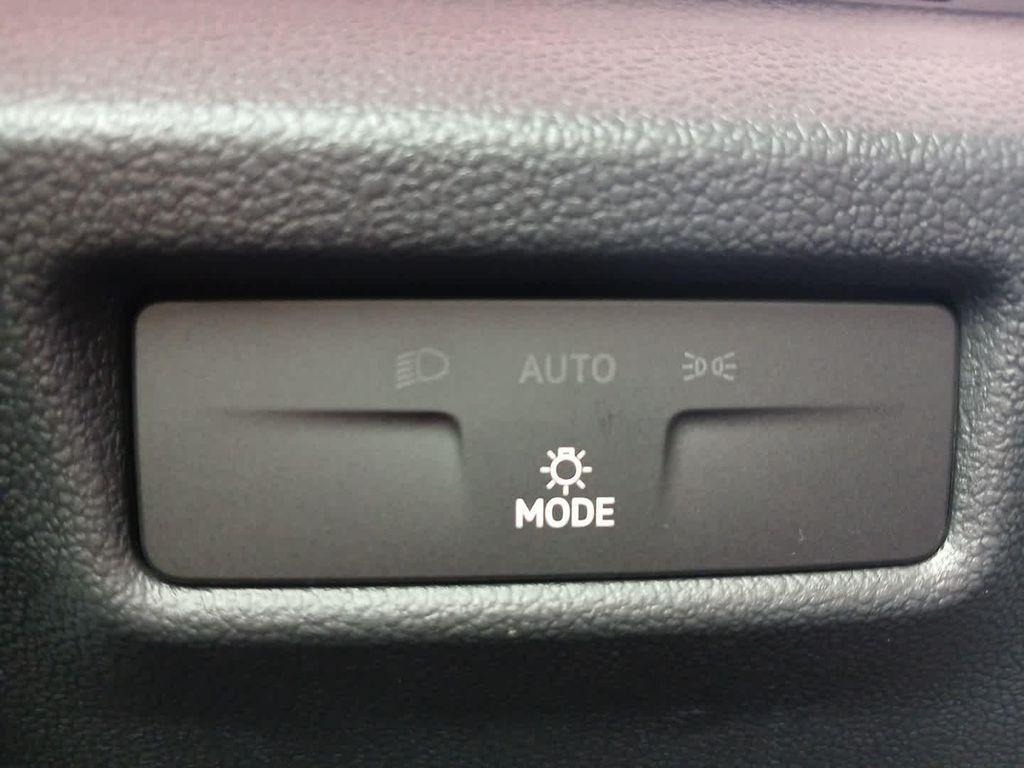 new 2025 Volkswagen Tiguan car, priced at $37,170