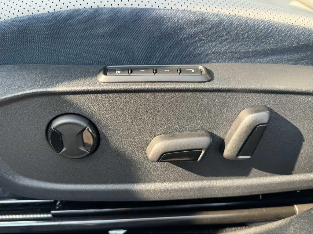 new 2025 Volkswagen ID.4 car, priced at $55,731