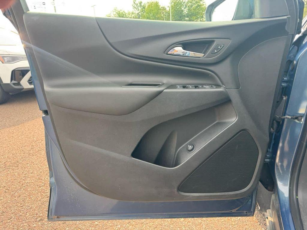 used 2024 Chevrolet Equinox car, priced at $25,000