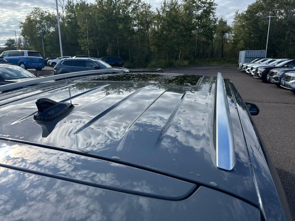 new 2026 Volkswagen Atlas car, priced at $56,476