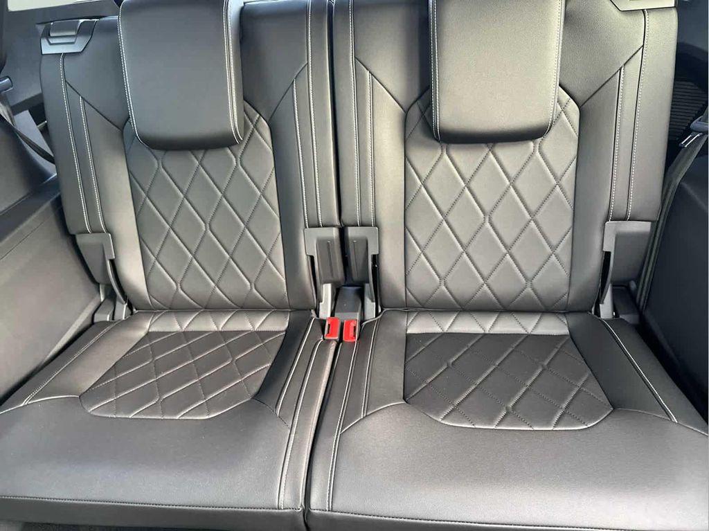 new 2026 Volkswagen Atlas car, priced at $56,476