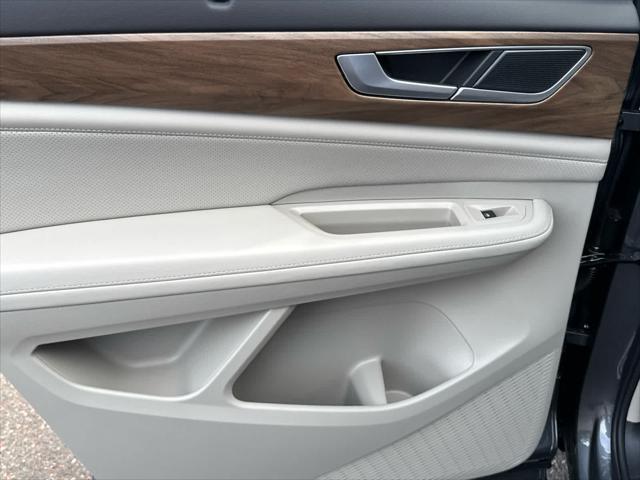 new 2025 Volkswagen Atlas car, priced at $47,017