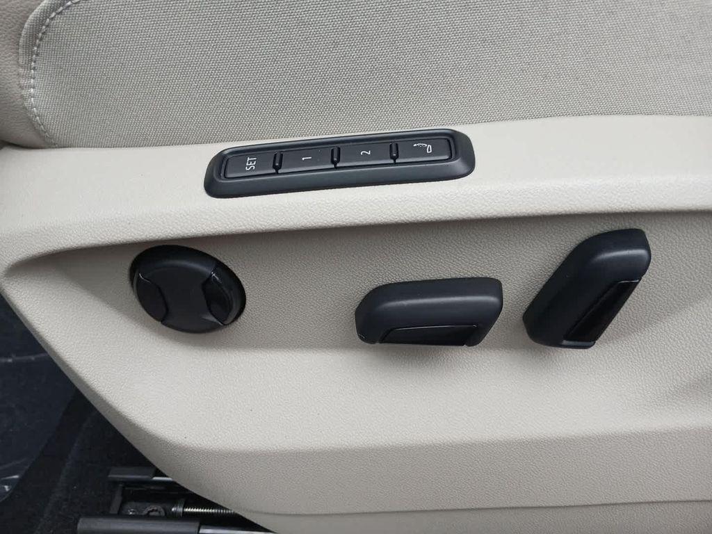 new 2026 Volkswagen Atlas car, priced at $56,695