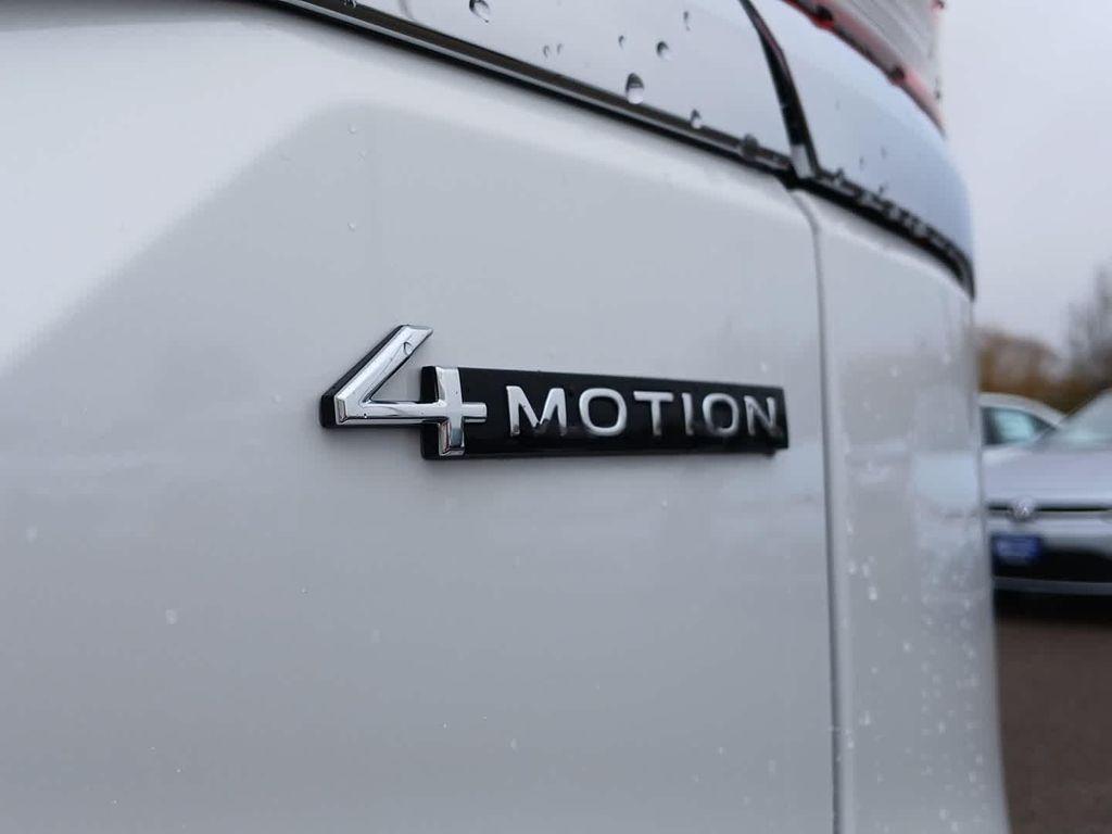 new 2026 Volkswagen Atlas car, priced at $56,652