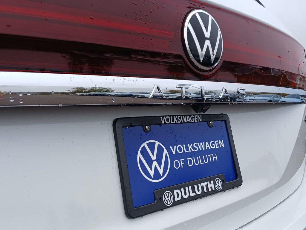 new 2026 Volkswagen Atlas car, priced at $56,652