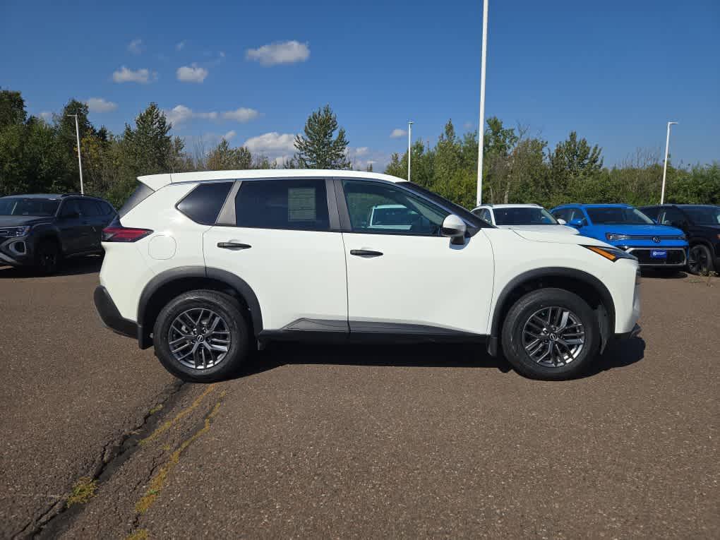 used 2022 Nissan Rogue car, priced at $20,000