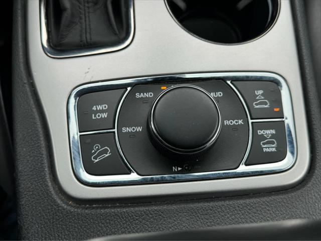 used 2019 Jeep Grand Cherokee car, priced at $28,499