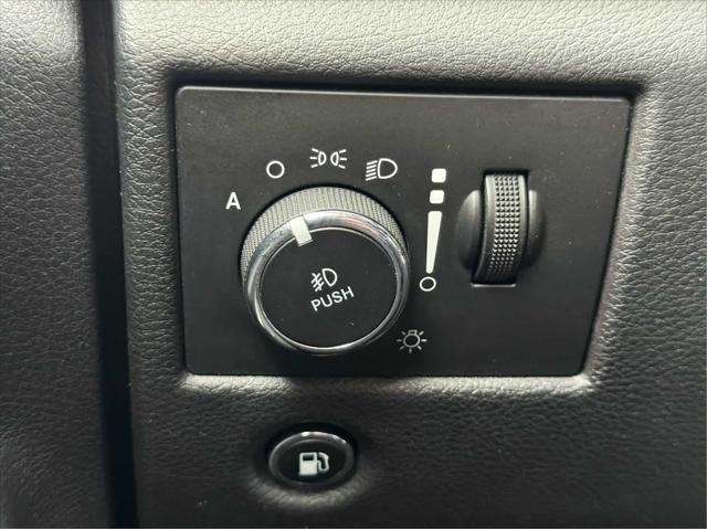 used 2019 Jeep Grand Cherokee car, priced at $28,499