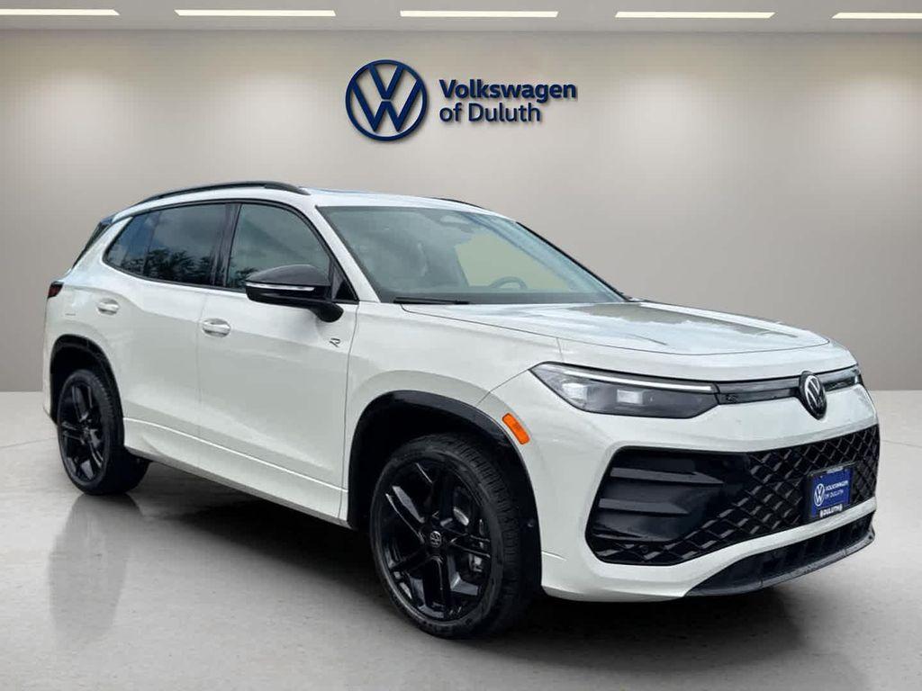 new 2025 Volkswagen Tiguan car, priced at $39,630