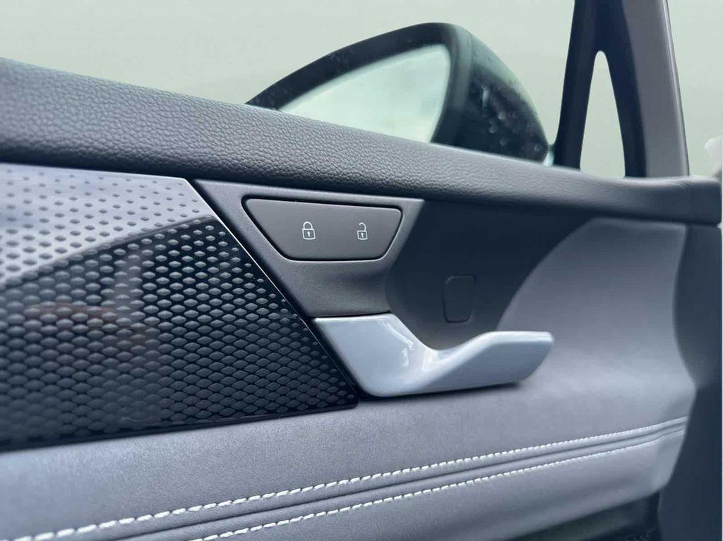 new 2025 Volkswagen Tiguan car, priced at $39,630