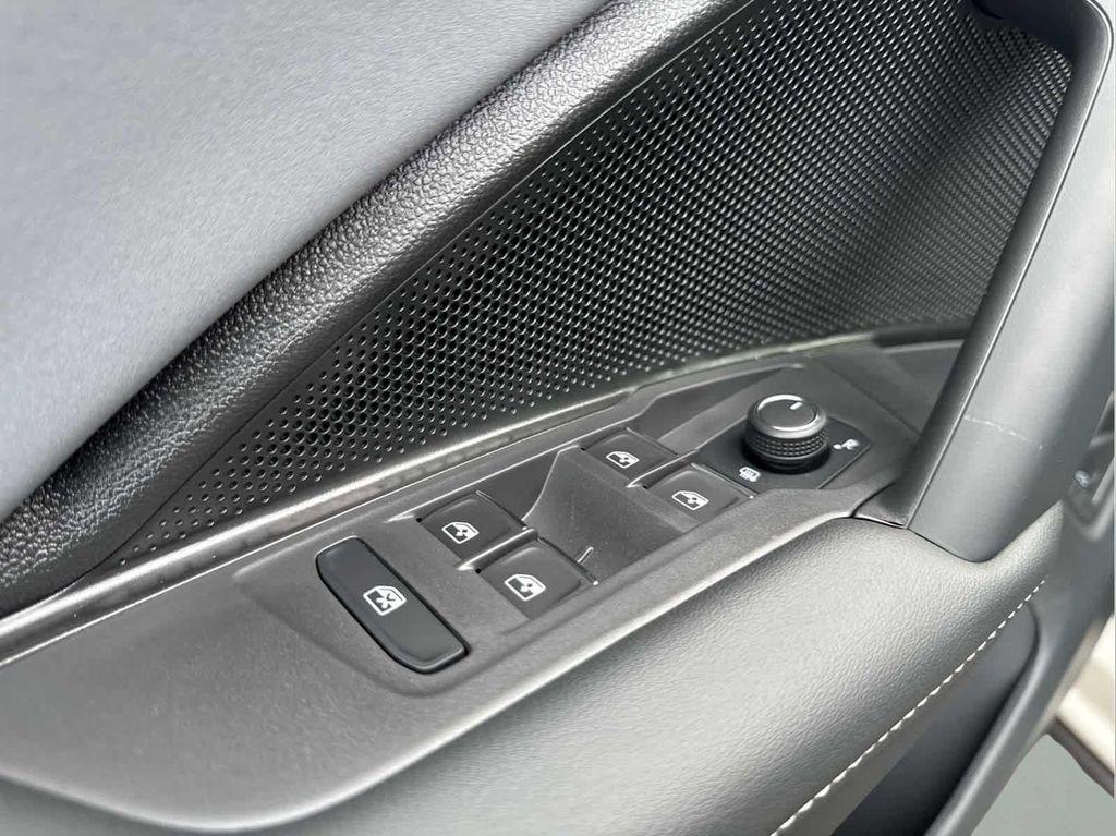 new 2025 Volkswagen Tiguan car, priced at $39,630