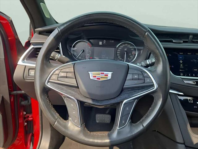 used 2023 Cadillac XT5 car, priced at $33,999