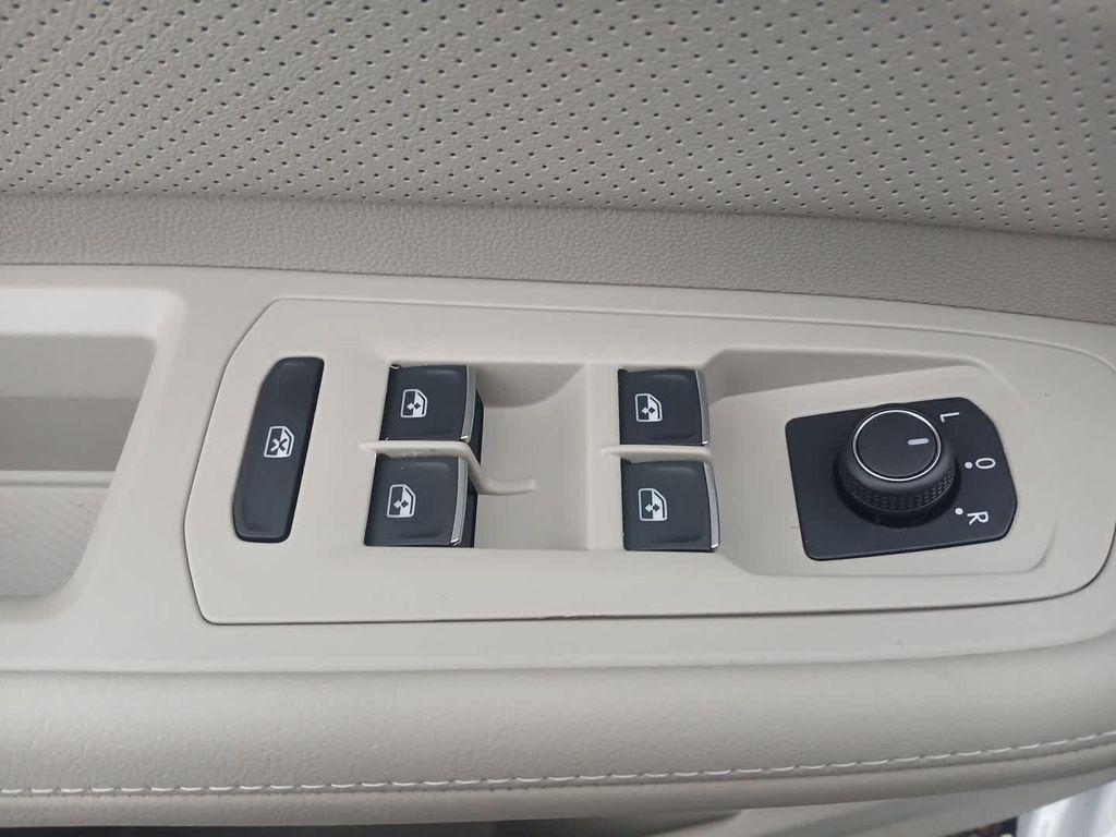 new 2026 Volkswagen Atlas car, priced at $48,608