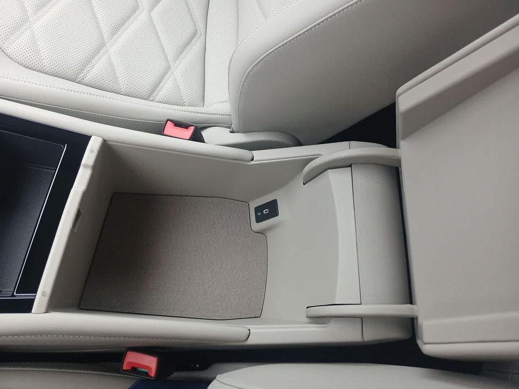 new 2026 Volkswagen Atlas car, priced at $48,608